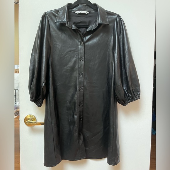 ZARA BLACK FAUX LEATHER BUTTON DOWN COLLARED BALLOON SLEEVE DRESS SIZE SMALL. - Picture 6 of 7